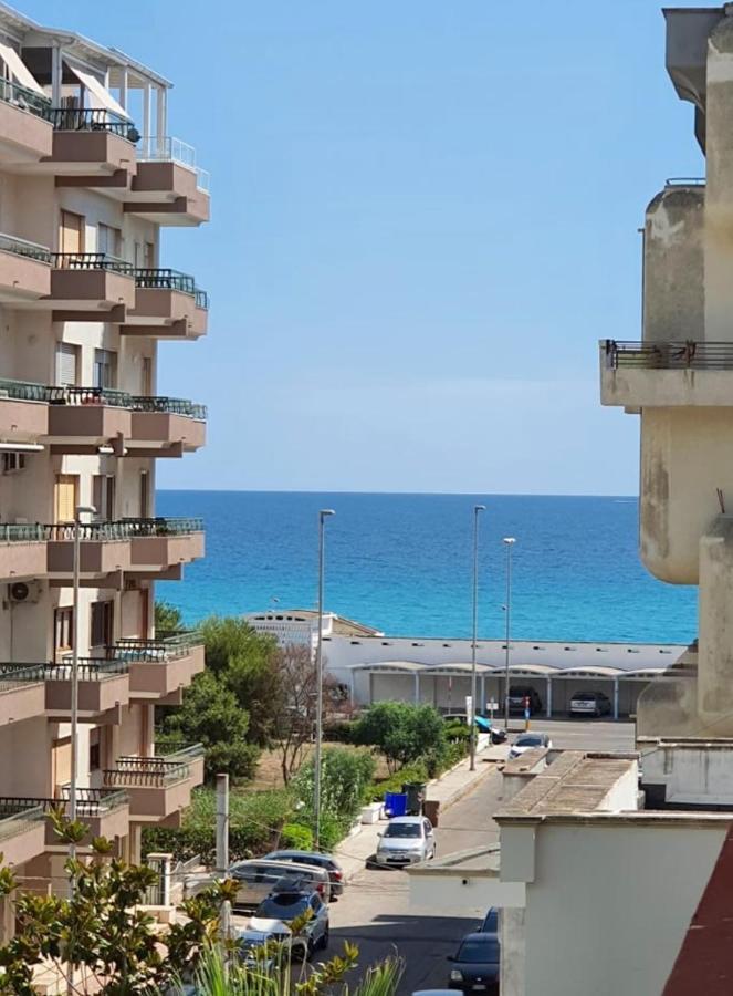 Residenza Estate Vista Mare Apartment กัลลีโปลี ภายนอก รูปภาพ
