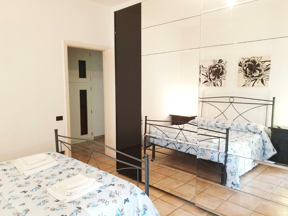 Residenza Estate Vista Mare Apartment กัลลีโปลี ภายนอก รูปภาพ
